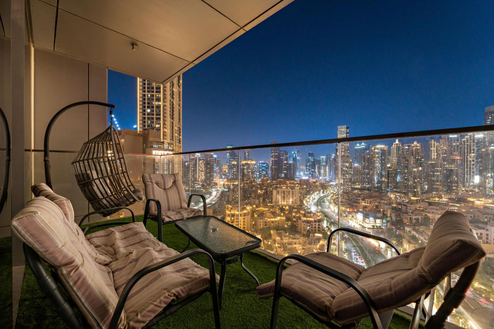 First Class 2Br With Full Burj Khalifa And Fountain View Дубай Екстер'єр фото